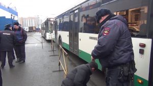 Профилактический рейд проведен полицией во Фрунзенском районе Петербурга