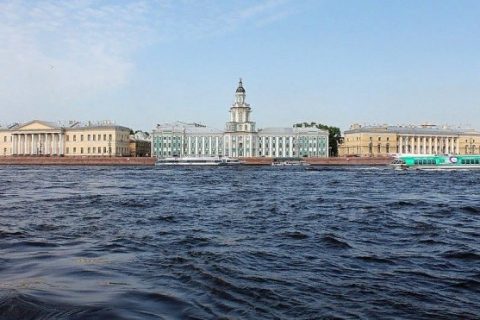 ​​В понедельник температура воздуха в Петербурге…