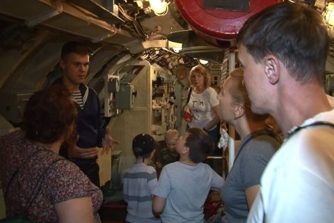 Экспозиция музейного комплекса «Подводная лодка Д-2»,  посвященная Дню Победы