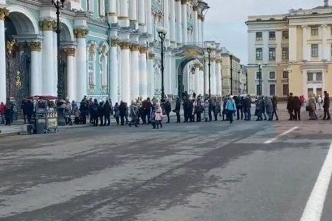 Душанбе: столица беднейшей страны СНГ | Остатки советской архитектуры, нищий народ, культ президента