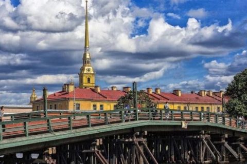 ​​В Петербурге отреставрируют мост через…
