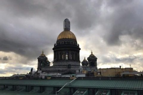 ​В Петербурге ожидается туман в ночь на среду

Туман…