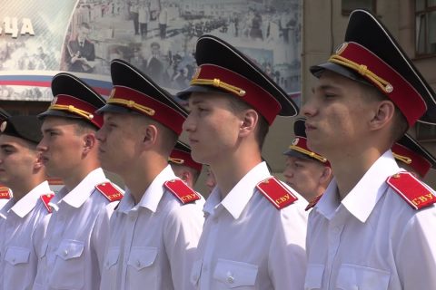 В Санкт-Петербургском суворовском военном училище МВД России состоялись выпускные мероприятия